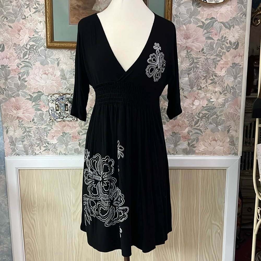 3XL Women's Black & White Hawaiian Floral V-neck Dress Hibiscus Flower J mode